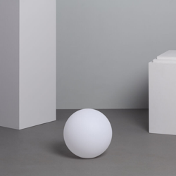 Ledkia - Sfera LED RGBW 30cm Ricaricabile en oferta