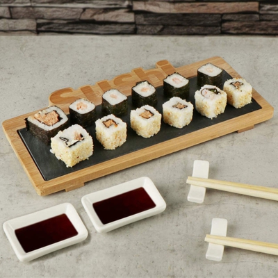 Set Sushi Cibo Giapponese 2 Persone Bacchette Legno Ciotole Vassoio Ardesia 7pz - BAKAJI