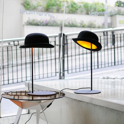 Innermost Jeeves Table lampada da tavolo di feltro