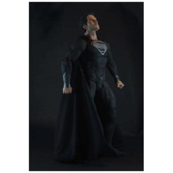 Figura Superman Uomo Di Acciaio In Nero 45cm 1/4 Man Of Steel Black Suit características