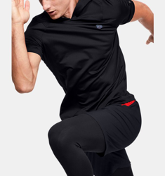 Felpa con cappuccio a manica corta UA RUSH™ HeatGear® da uomo características