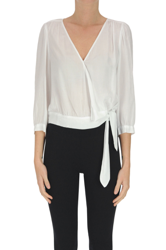 Wraparound blouse precio