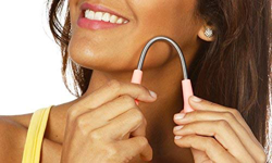 Ducomi DepilStick - Epilatori Viso Donna – Set di 2 - Rimuove efficacemente peli superflui dal Viso Senza pinzette, dannose Creme decoloranti, sistemi características