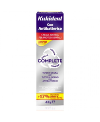Kukident Antibatterico Complete Adesivo Per Protesi Dentali 47g características