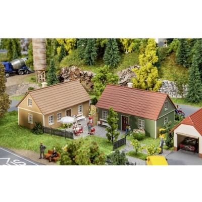 Kit da 2 pz. paese case 130607 H0 - Faller