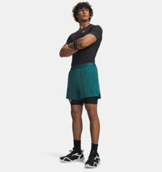 Shorts HeatGear® Armour Compression da uomo características