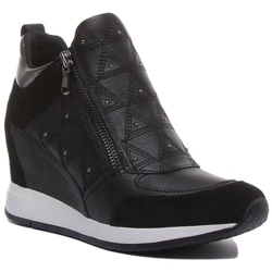 D Nydame In Black White en oferta