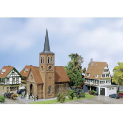 130239 H0 piccola chiesa di città - Faller en oferta
