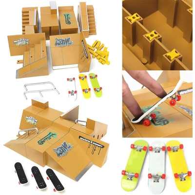 Skate Park Ramp + 3x Finger Finger Skateboard Skateboard Toy 92D
