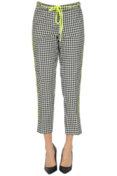 Vichy print trousers características