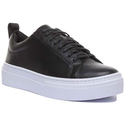 Zoe Platform In Black White