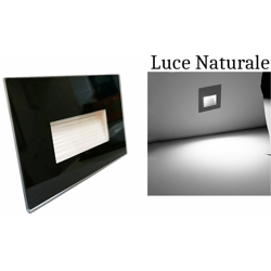Segnapasso led 4w luce naturale rettangolare nero cornice vetro faretto interno características
