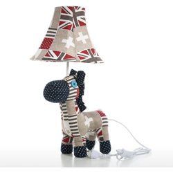 Lampada da tavolo con bandiera a foglia d'acero, standard europeo en oferta