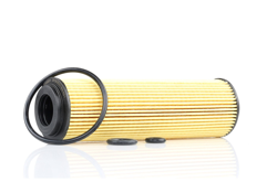 KAMOKA Filtro Olio F109001  MERCEDES-BENZ,Classe C Sedan (W203),Classe E Sedan (W211),Classe C Sedan (W204),Classe C T-modell (S204) en oferta