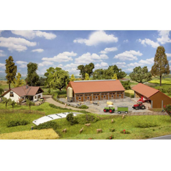 232367 N Azienda agricola Kit da montare - Faller en oferta