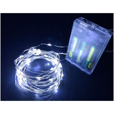 LEDLUX NN7100F Stringa Led A Batteria Filo Rame Con 100 Luci Bianco Freddo 10 Metri IP67 4,5V Decorazione Natale