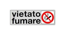 ETICHETTA VIETATO FUMARE 15x 5 ADESIVA características
