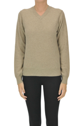 V-neckline pullover precio