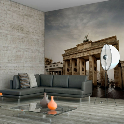 Artgeist - Fotomurale - Turisti presso la Porta di Brandeburgo - 350x270