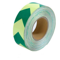 Nastro adesivo segnalazione luminescente da 50mm con chevron verdi Scegli sotto il packaging - 50mm(5cm) x 5MT características