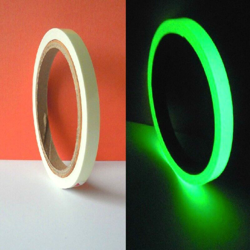 Nastro adesivo luminescente fosforescente che si illumina al buio classe 'C' Larghezza - 7mm x 10MT en oferta