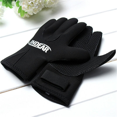 3MM-Slip Diving Inverno Nuoto Caldo Snorkeling Guanti SCR Nero Spedizione gratuita Comodo da indossare (Nero, S)