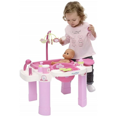 Nursery con zona pappa, fasciatoio e bagnetto 13 pz