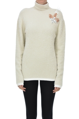 Jewel application pullover