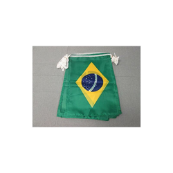 Ghirlanda 12 Metri 20 Bandiere Brasile 45x30cm - Bandiera Brasiliana 30 x 45 cm - Festone BANDIERINE - Az Flag características