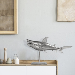 Statua decorativa squalo alluminio argento design marittimo 68 cm ® - Womo-design en oferta