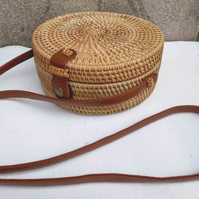 Busy Mom Borsa in rattan intrecciata attorno a borse e tessuti con bottoni a farfalla b.