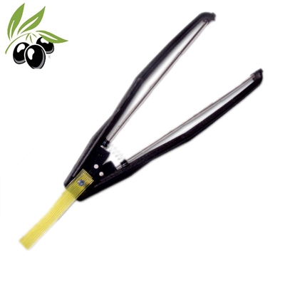 Pinza manuale raccogli olive utensile giardinaggio pinze olio - STI