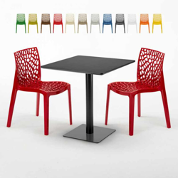 Grand Soleil - Tavolino Quadrato Nero 70x70 cm con 2 Sedie Colorate Gruvyer Kiwi | Rosso características