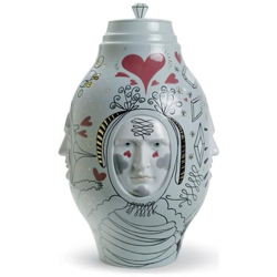 Small Conversation Vase características