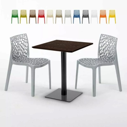 Grand Soleil - Tavolo Quadrato 60x60 cm Base Nera e Top in Legno con 2 Sedie Colorate Gruvyer Kiss | Grigio en oferta