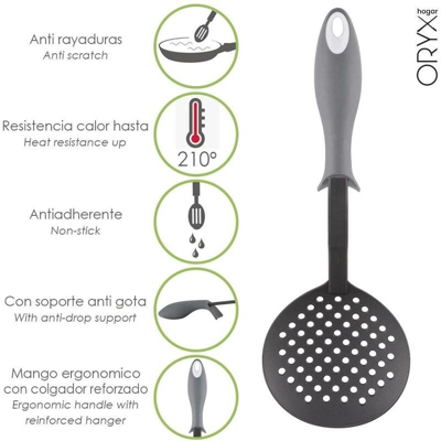 Skimmer da cucina in nylon con manico in gomma antigoccia 35 x 11,7 cm.