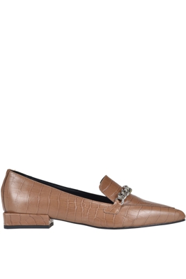 Metal chain insert mocassins