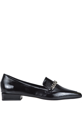 Metal chain insert mocassins