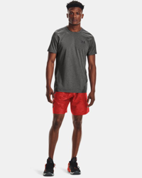 Shorts UA Woven Emboss da uomo en oferta