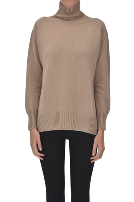 Gnomi turtleneck pullover