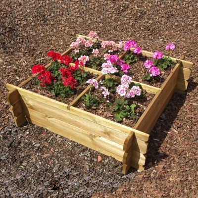 Fioriera 100 x 100 x 20 h. cm - orto a 4 scomparti - legno con rivestimento