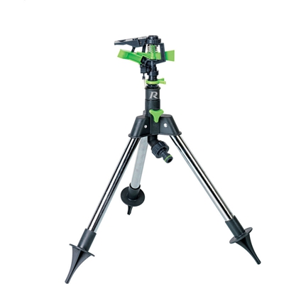 Aspersore in plastica su treppiede