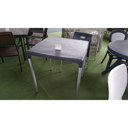 Tavolo mod. Venezuela piano quadrato resina alluminio 80x80x73h cm colore bianco en oferta