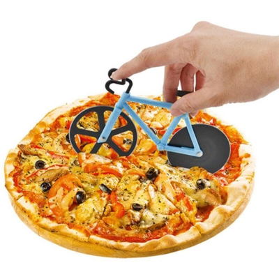 Taglierina per pizza in acciaio inossidabile a forma di bicicletta a due ruote Coltello da taglio per pizza Utensile per pizza Taglierina per pizza