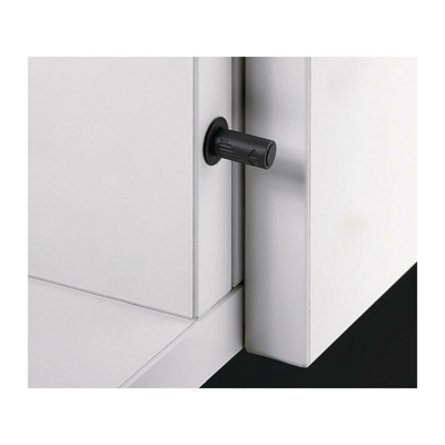 L'Apertura Del Sistema Push To Aperto Push Pin Pin A Hettich Aperta