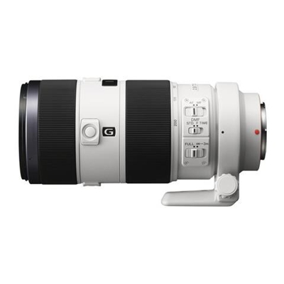 Obiettivo G con power zoom F2,8 da 70 - 200 mm innesto A per un'elevata qualità dell'immagine in qualsiasi condizione di luce. SteadyShot ottico e quattro elementi in vetro ED