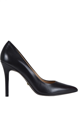 Claire pumps