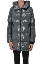 Quilted down jacket características