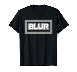 Blur in Blurry Font - Cool Hard to Read / Unclear / Hazzy Maglietta en oferta