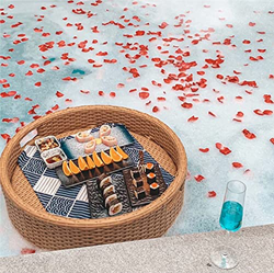 Vassoio galleggiante rotondo grande, vassoio per bevande e cibo per feste in piscina, vassoio da portata per feste in rattan resistente all'usura, vas características